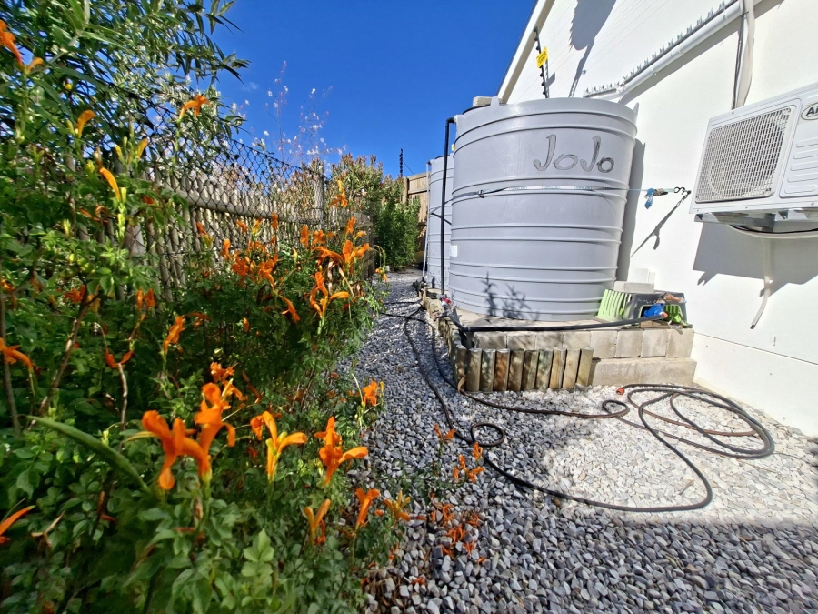 2 Bedroom Property for Sale in Pringle Bay Western Cape